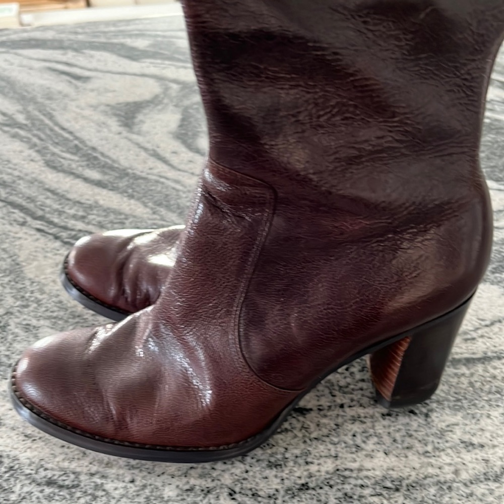 Nine West vintage cordovan leather boot size 7
